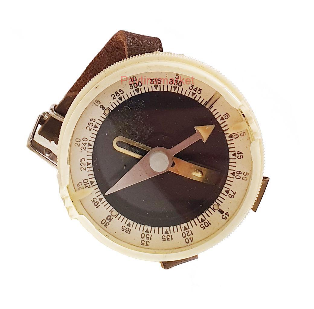 oldest compass