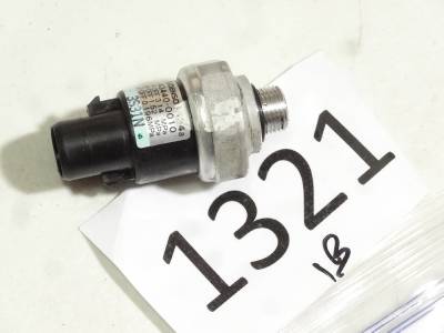 ῭ὌC破産警告編ᾞἁὛ Common Rail Injector 8-98284393-0 095000-0660 for Hitachi