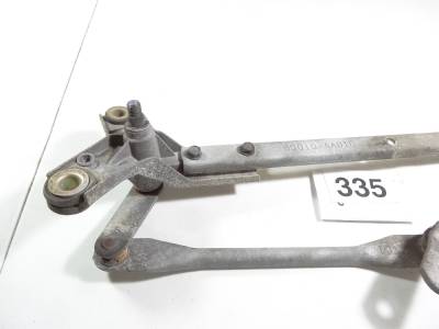 1997-1999 TOYOTA CAMRY WINDSHIELD WIPER LINKAGE C335 | eBay