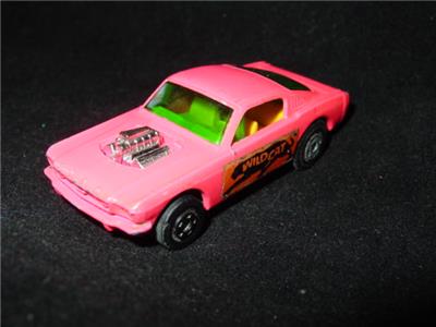 Vintage LESNEY Matchbox #8 - Superfast WILDCAT DRAGSTER