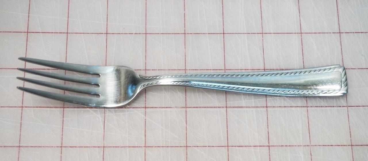 Vajilla Oneida de acero inoxidable 18/10 con borde de cuerda florida ELECCIÓN - Imagen 2 de 11