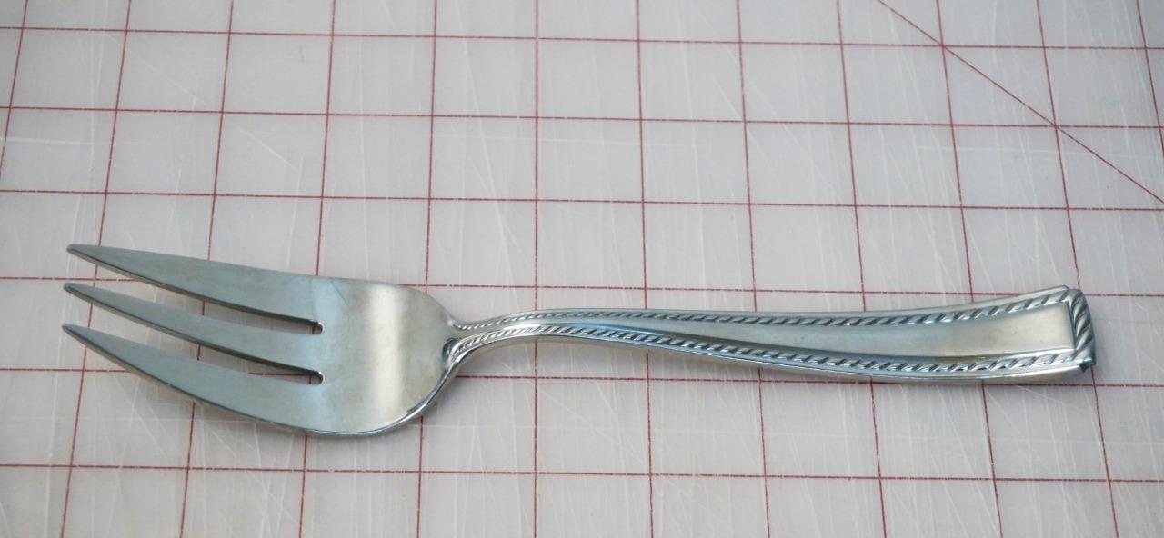 Vajilla Oneida de acero inoxidable 18/10 con borde de cuerda florida ELECCIÓN - Imagen 10 de 11