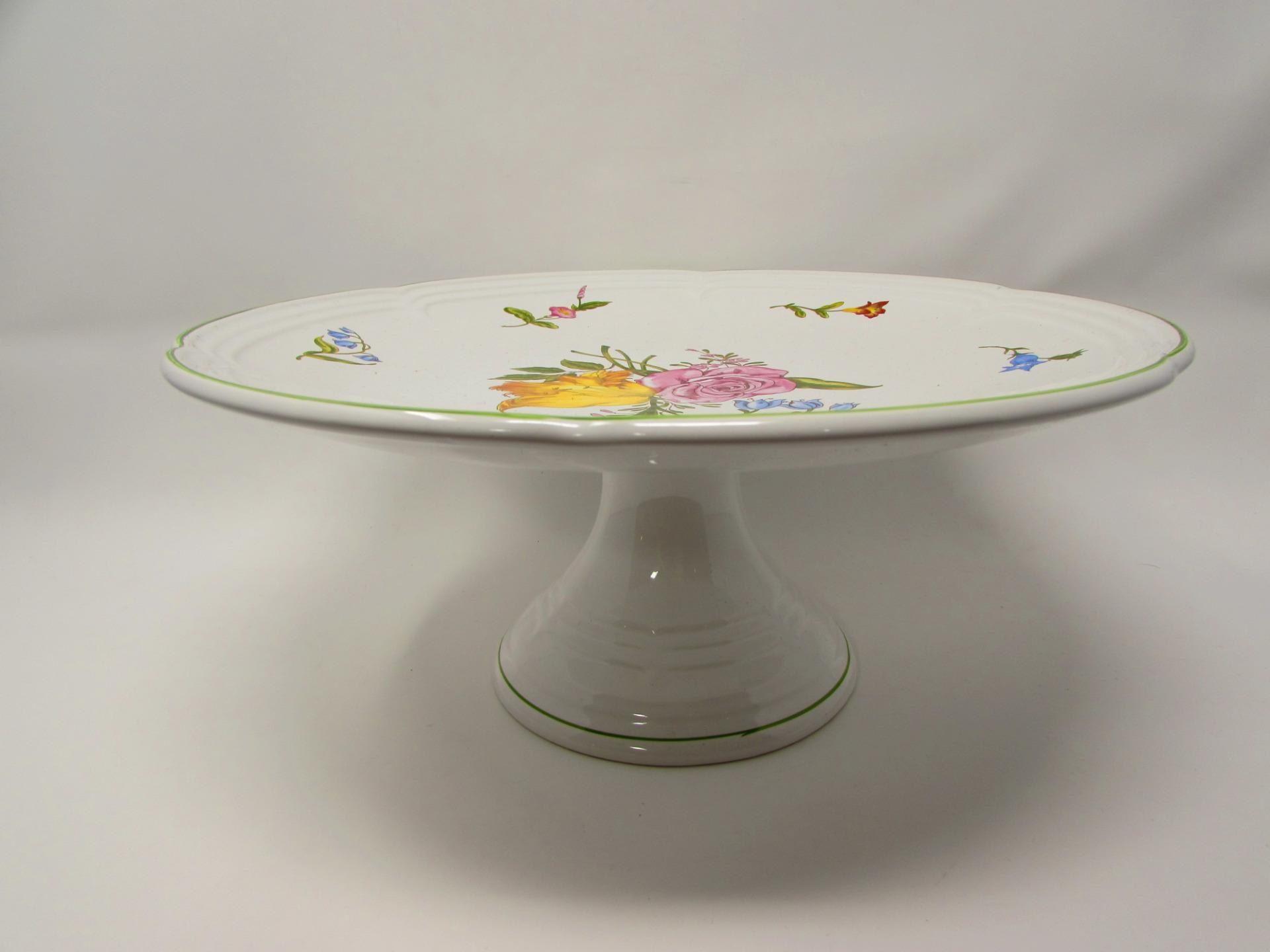 AIV1 by Alex & Ivy Cake Stand Floral Rim & Center Scalloped Green Trim