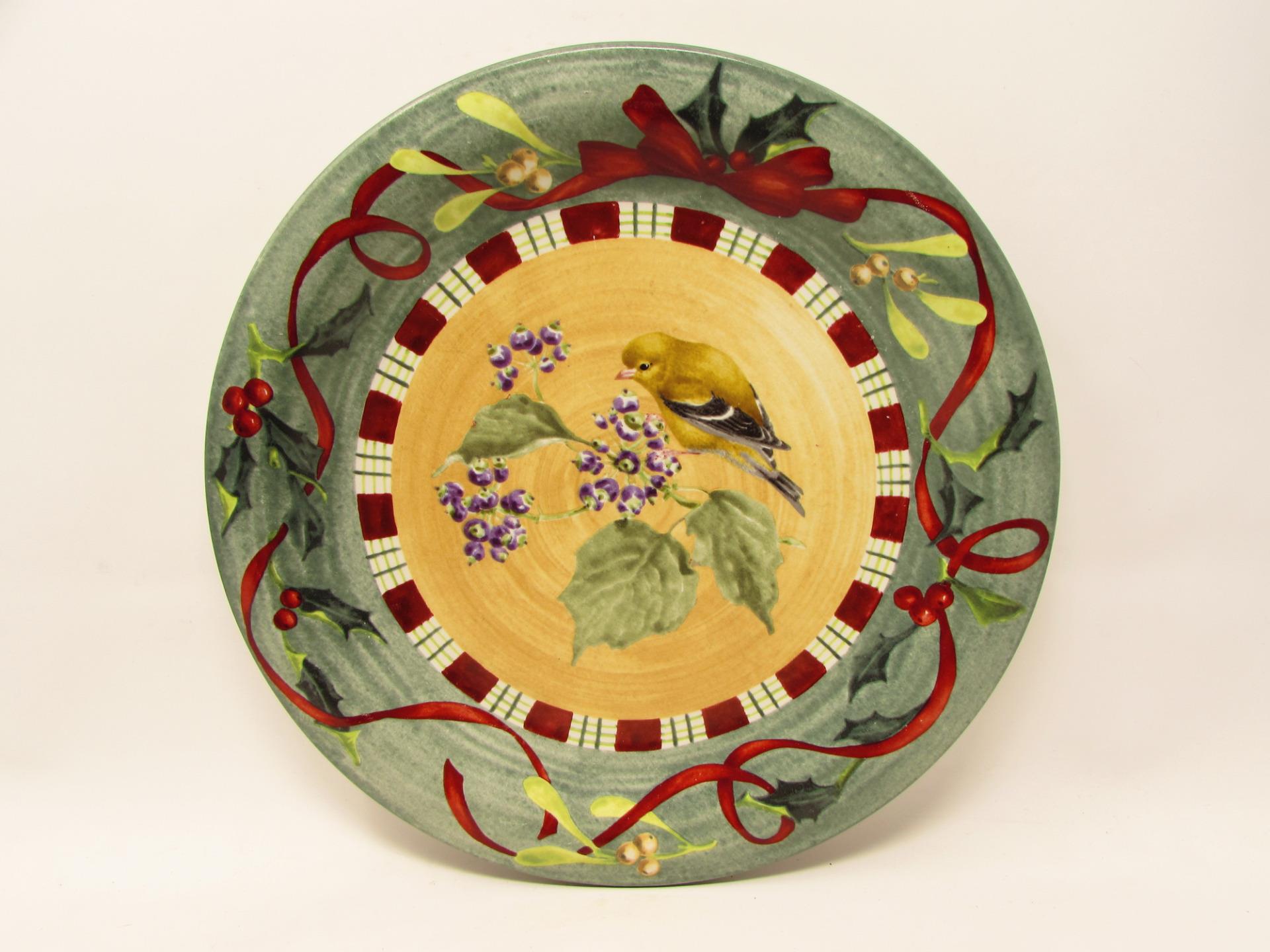 Winter Greetings by Lenox Dinner Plate Everyday Red Ribbons & Holly ...