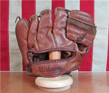 1950s baseball glove