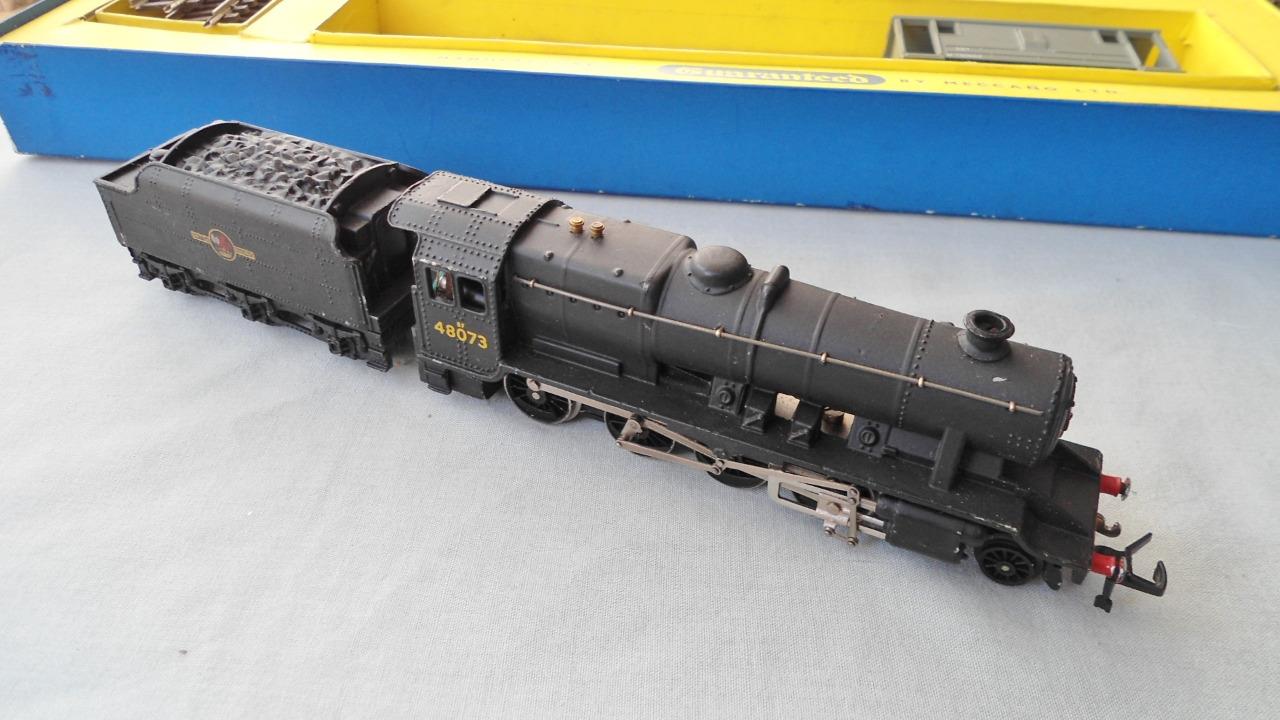 HORNBY DUBLO SET 2024 2-8-0 CLASS 8F EXPRESS GOODS TRAIN SET ENGINE 5 ...