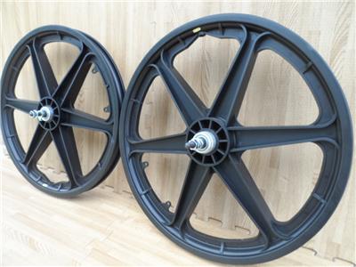 gt bike mag wheels