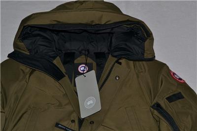AUTHENTIC CANADA GOOSE MEN S CHILLIWACK BOMBER JACKET MILITARY