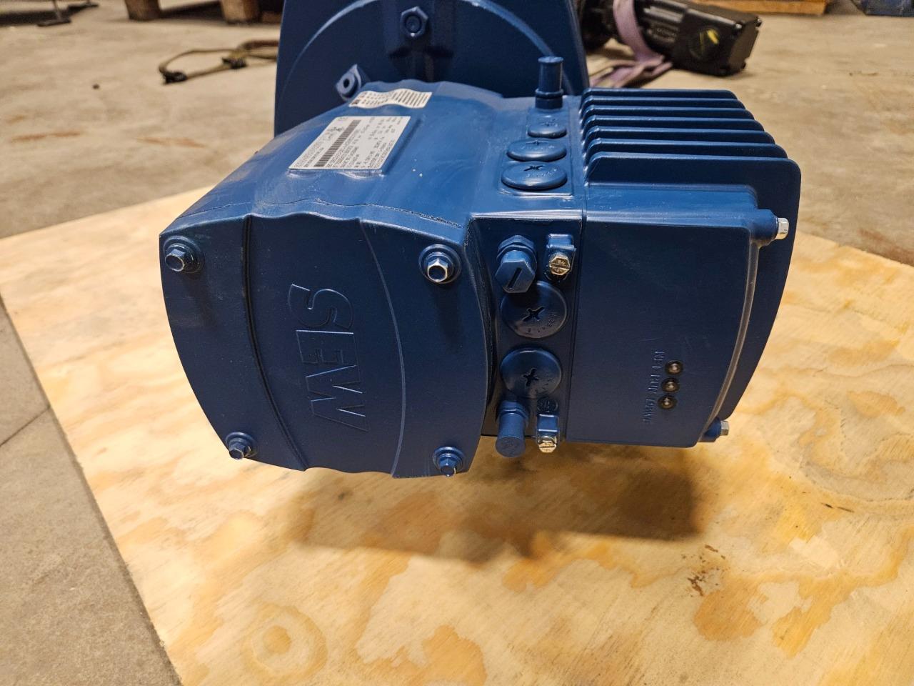 New Sew Eurodrive R87-DRC2-015-DSC-A-ACR Helical Gear Motor 2 HP