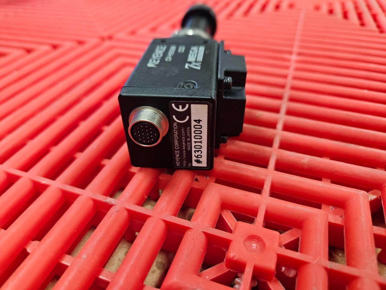 KEYENCE CV-H200M Ccd Máquina Visión Cámara 7X Mega Digital | eBay