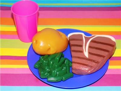 children's play food and dishes
