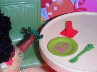 Disney Pixar Toy Story Army Man Cone Fork Plate fits Loving Family Dollhouse Lot
