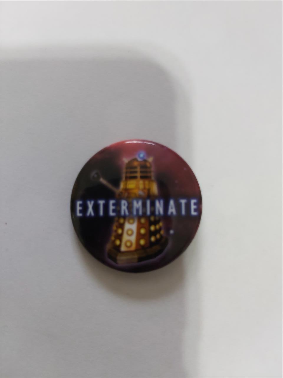 OFFICIAL LICENSED - FILM & TV - 25mm BUTTON PIN BADGES STAR WARS DR WHO - Picture 10 of 10