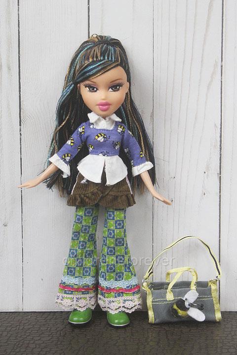 Bratz World Tokyo A Go Go Jade Doll Long Hair W Outfit & Shoes 