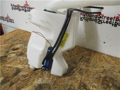 Renault Clio Mk4 Windscreen Washer Bottle With Pump
