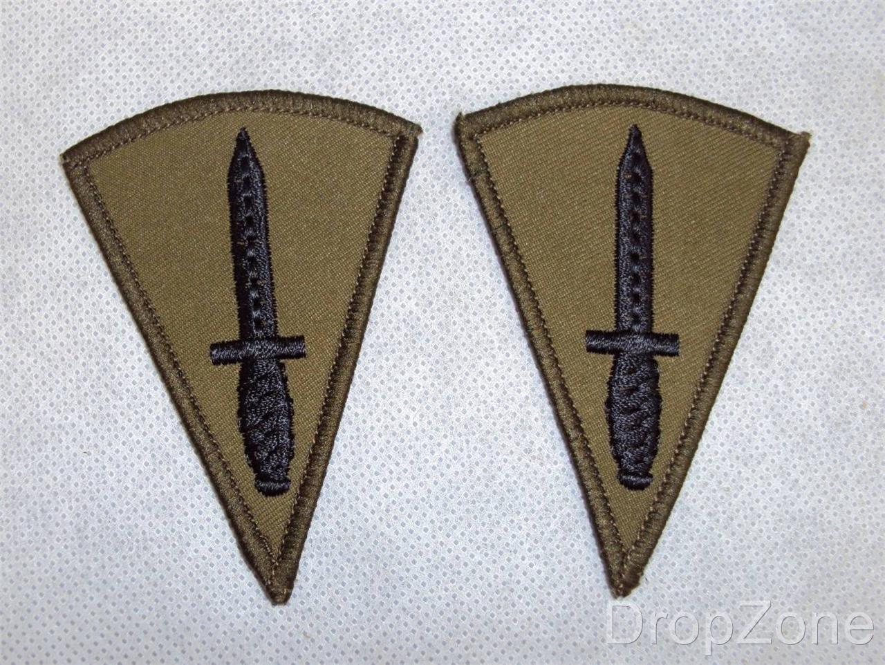 Royal Marines Kommando / Dolch / Bandsman Abzeichen, Schultertitel, Halsband - Bild 10 von 13