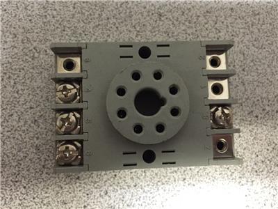 NEW NO BOX IDEC SR2P-06 SR2P06