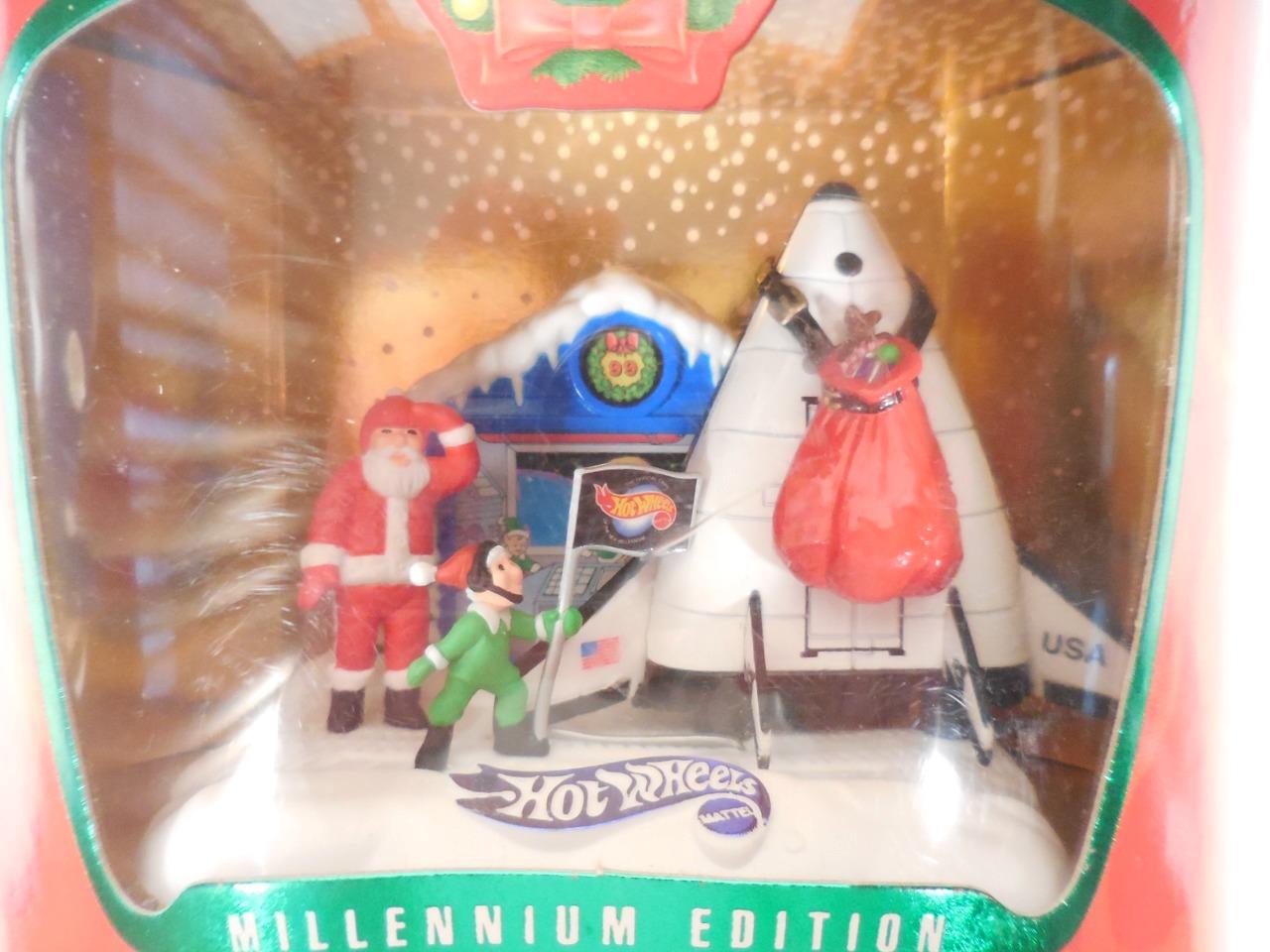 Hot Wheels 2000 Millennium Edition Holiday Future X-33 Spaceship