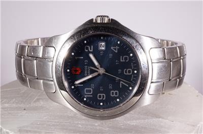 Men's Victorinox Swiss Army Watch 100M Water Resistant Sapphire Crystal ...
