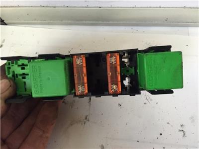 renault clio fuse box guide rpv bbzbrighton uk \u2022 Mitsubishi Eclipse Fuse Box peugeot 306 mk2 hdi 1997 2001 heater fan fuse box relays renault clio interior renault captur