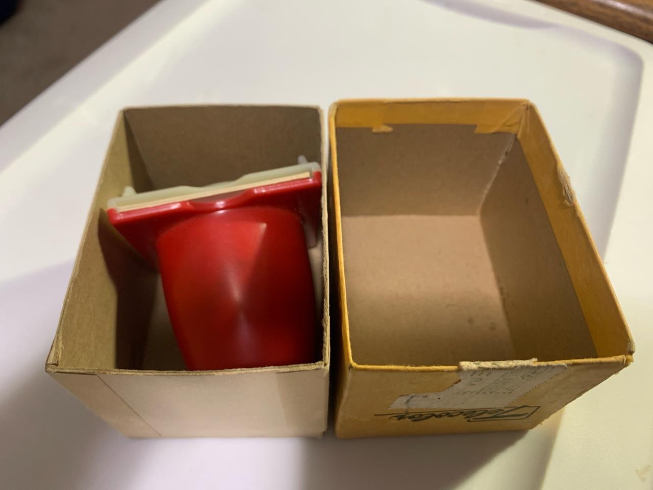 как выглядит Vintage Telecolor Viewer Red and White in Original Box w/Slide фото