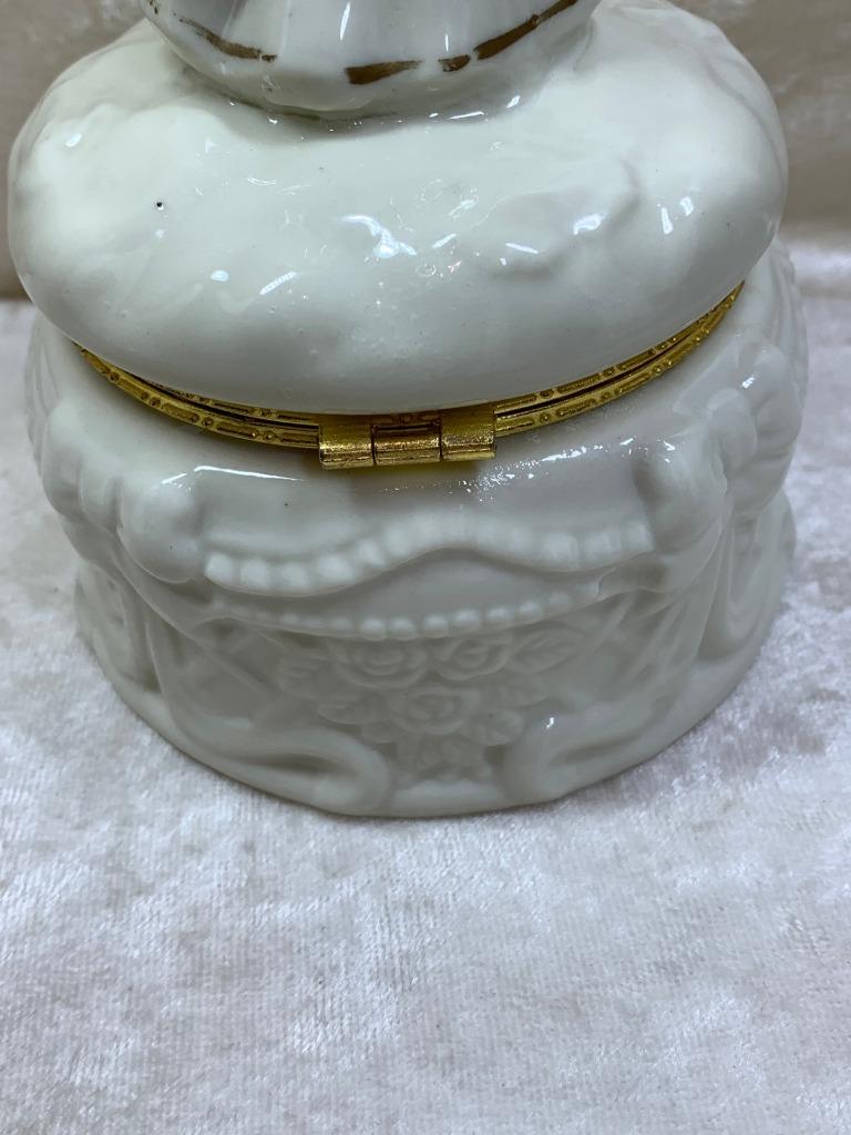 White Porcelain Angel with Halo Hinged Lid Trinket Box Figurine eBay