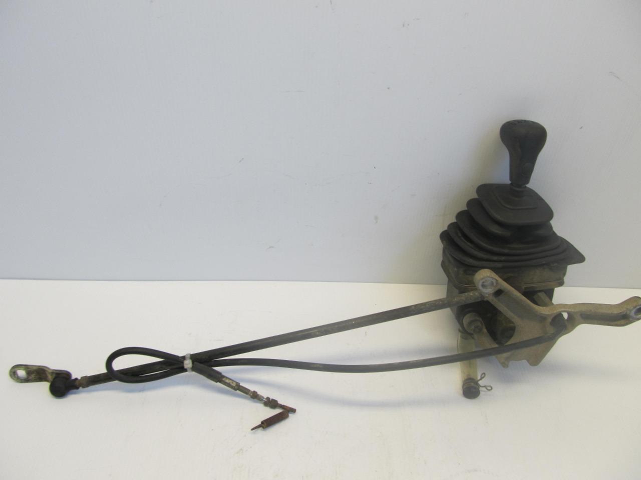 YAMAHA GRIZZLY YFM660 YFM 660 2004 04 SHIFTER KNOB AND LINKAGE eBay