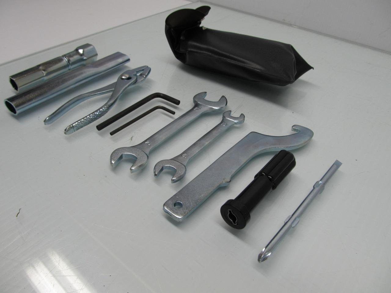 YAMAHA XVS650 VSTAR 650 CUSTOM 2014 14 TOOLS TOOL KIT SET POUCH eBay