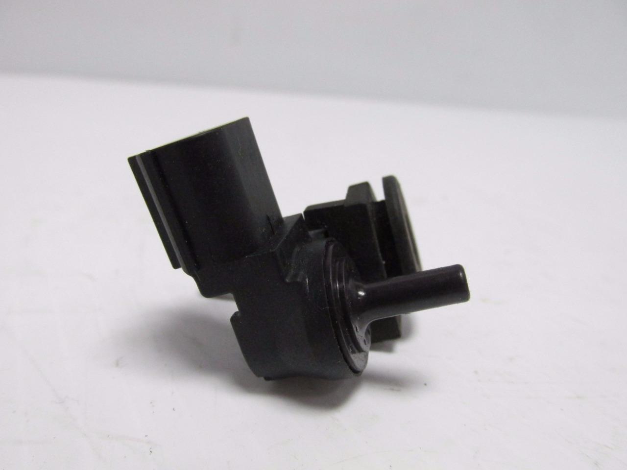 KAWASAKI ZX10R ZX10R OEM 1117 AIR PRESSURE SWITCH 211760111 eBay