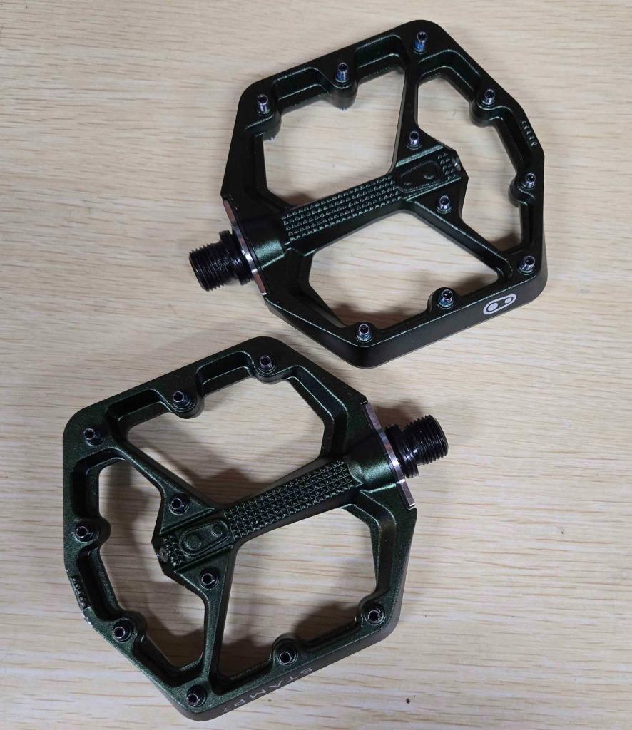 Crank Brothers Stamp 7 Small Dark Green Alloy Flat MTB Bike