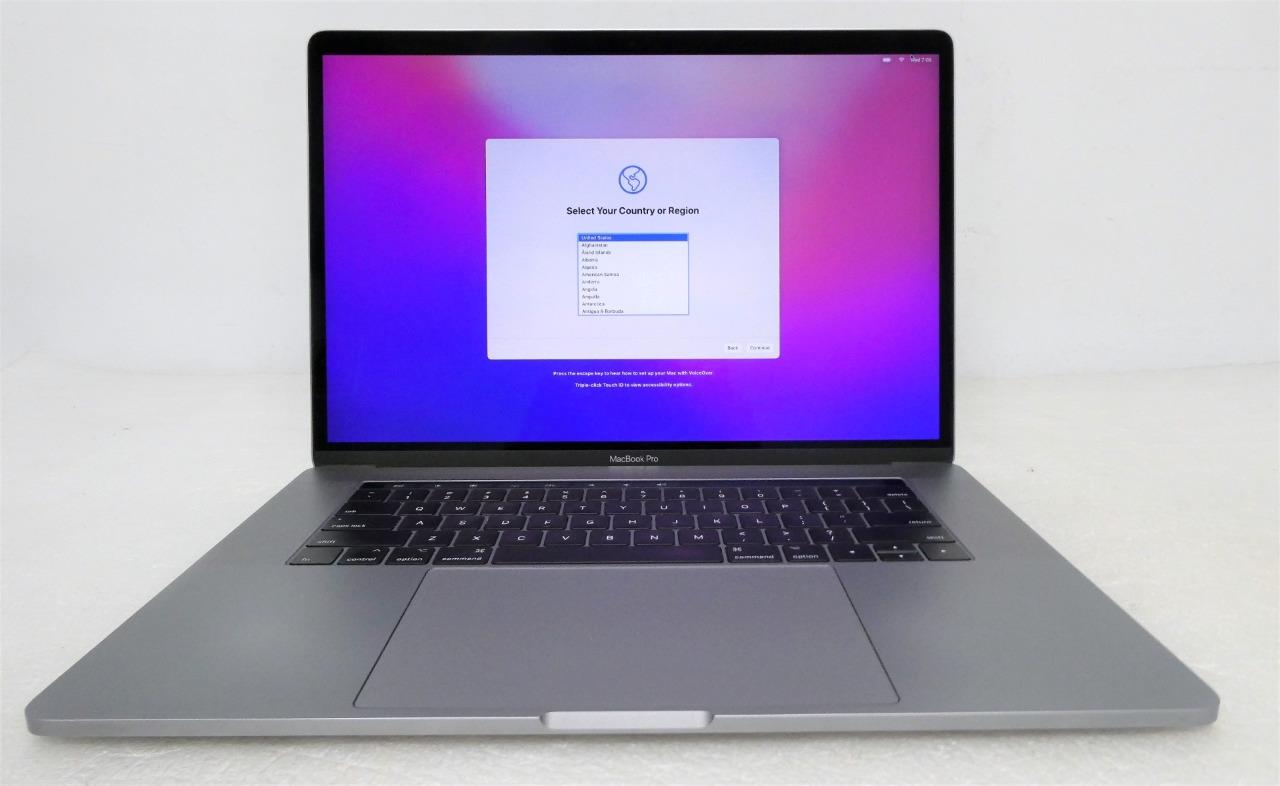 pic of MacBook Pro 14,3 Touch Bar i7-7820HQ 2.90GHz 16GB RAM 512GB SSD Mid-2017 A1707