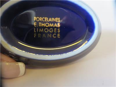 Boîte à Bijoux Ou Pilules Limoges - Porcelaine Bleu Marine Et Or, Motif Fleuri - Signée E. Thomas