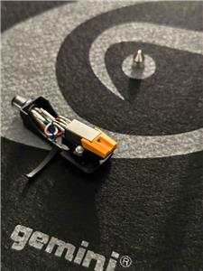 Gemini XL-200 Fully Manual BeltDrive Turntable DJ Vinyl Record