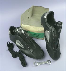 Dunlop football boots Clearance
