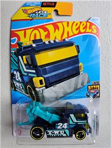 1147734449_tp.jpg