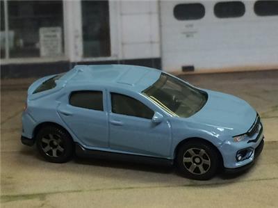 2017 17 Honda Civic 4 Door Sport Hatch Back In 1 64 Scale O18 Ebay