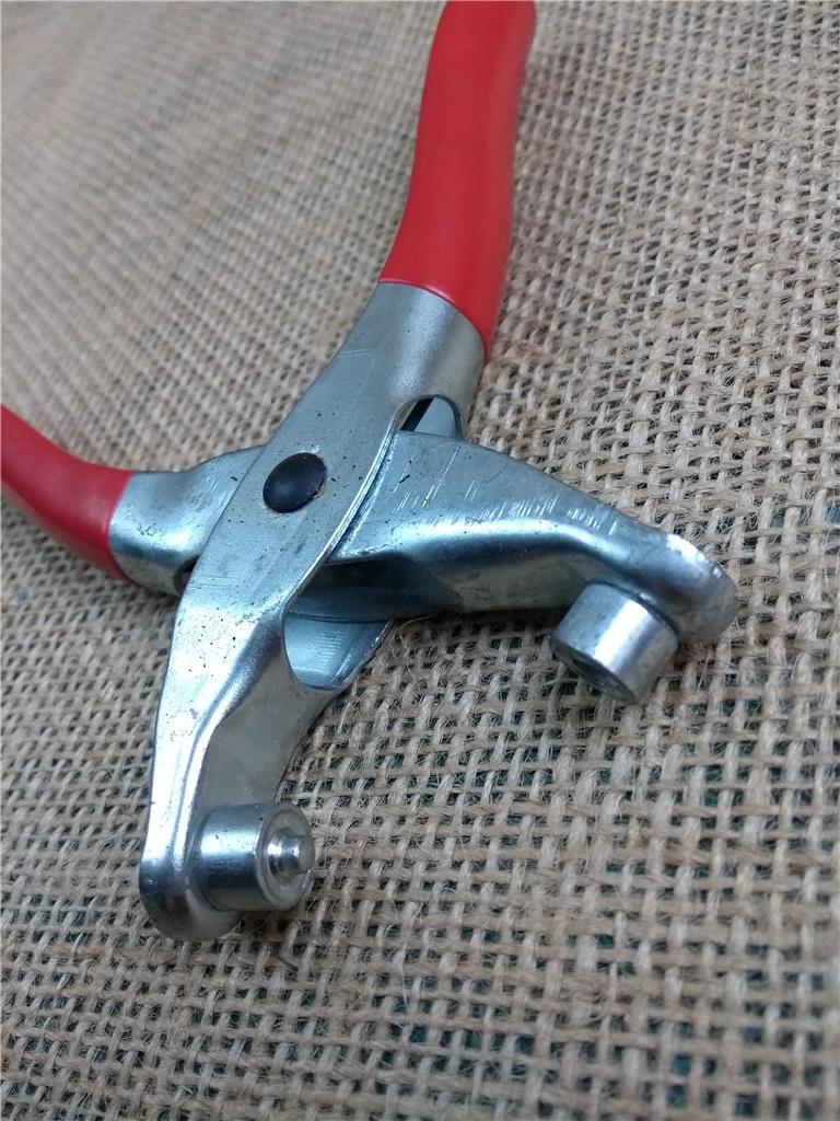 CLEARANCE LOTU4 HEAVY DUTY EYELET PLIER SET HOLE PUNCH EYELET TOOL