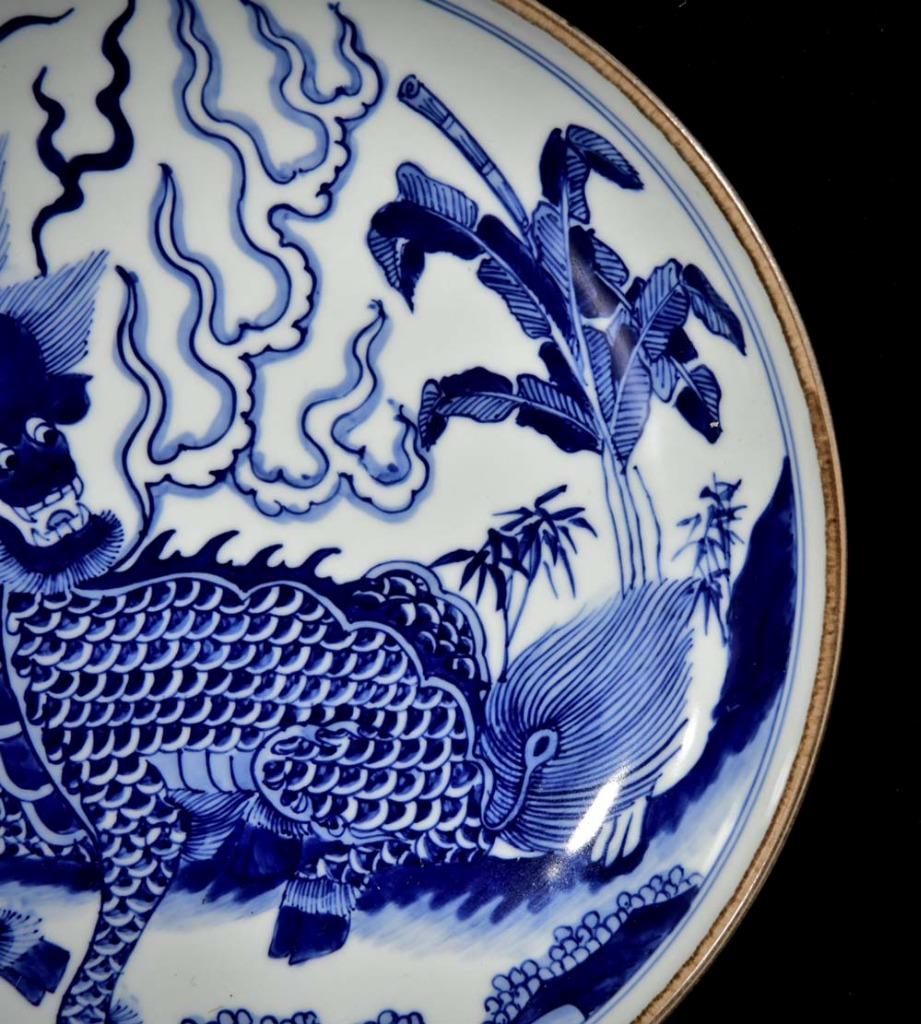 定番の冬ギフト Chinese Old Signed Kangxi Blue W/kylin Plate Dish White and ジャケット・アウター