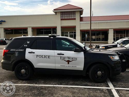 1/24 SCALE DIECAST Fort Worth TEXAS POLICE FORD SUV W/WORKING LIGHTS