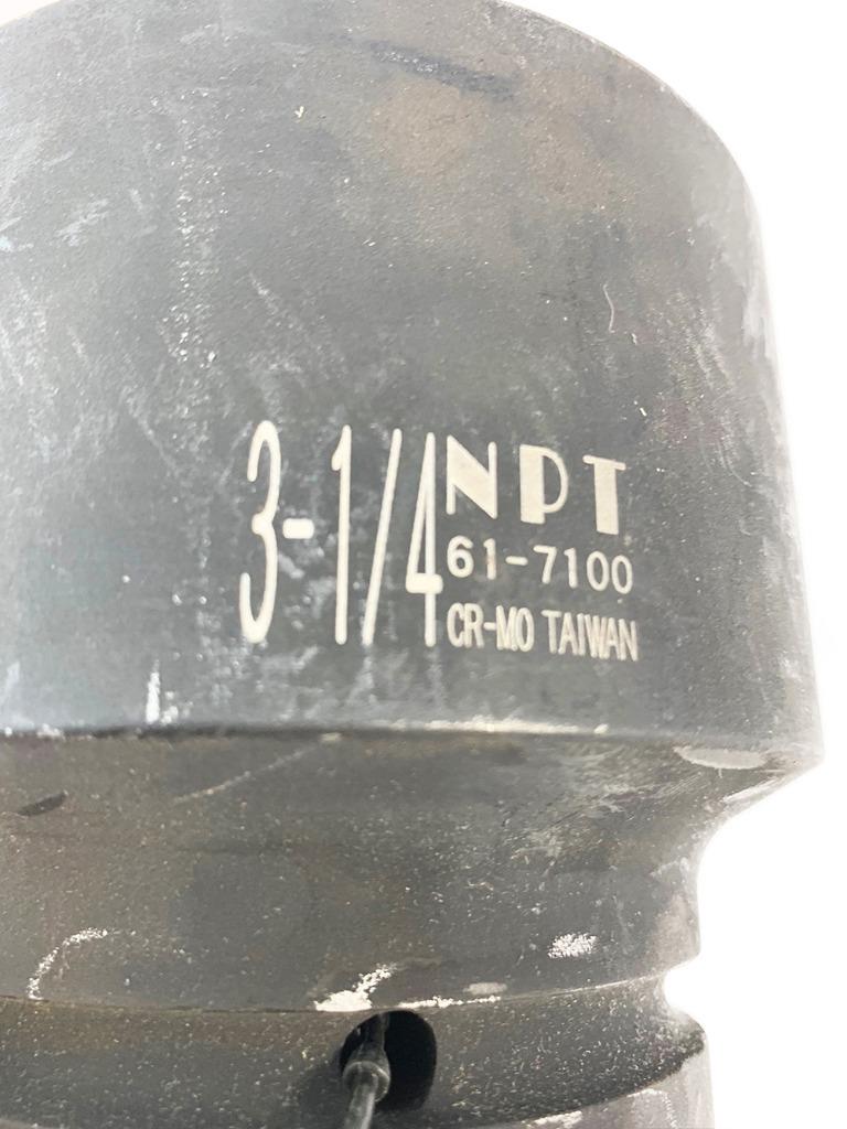 Napa 1" Drive Impact Socket 31/4" NPT617100 NEW FREE FAST SHIP