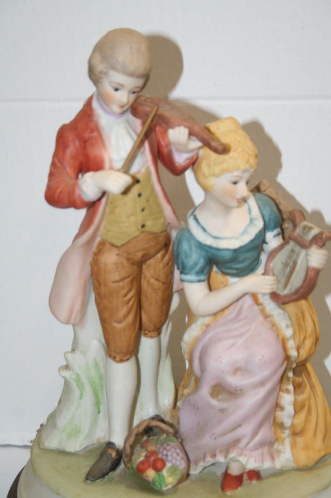 Rare 1950s 13" Colonial Couple Playing Violin & Lyre Music Box Plays Waltz Mint - Picture 2 of 6