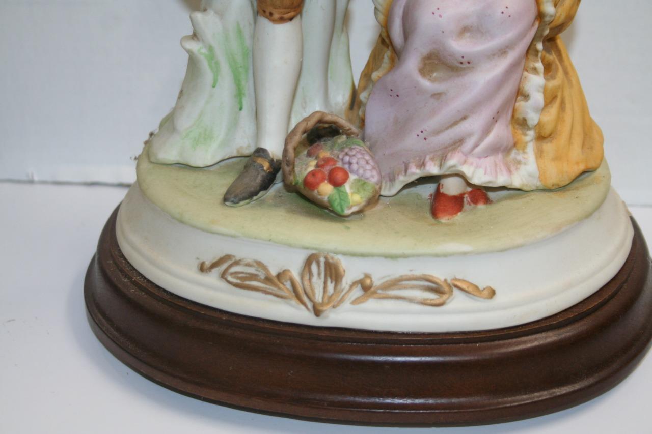 Rare 1950s 13" Colonial Couple Playing Violin & Lyre Music Box Plays Waltz Mint - Picture 3 of 6