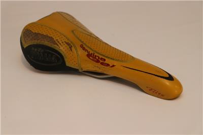 selle ITALIA Flite Genuine Gel イエロー Selle Italia Flite Genuine Gel Saddle Yellow - Cicli Berlinetta