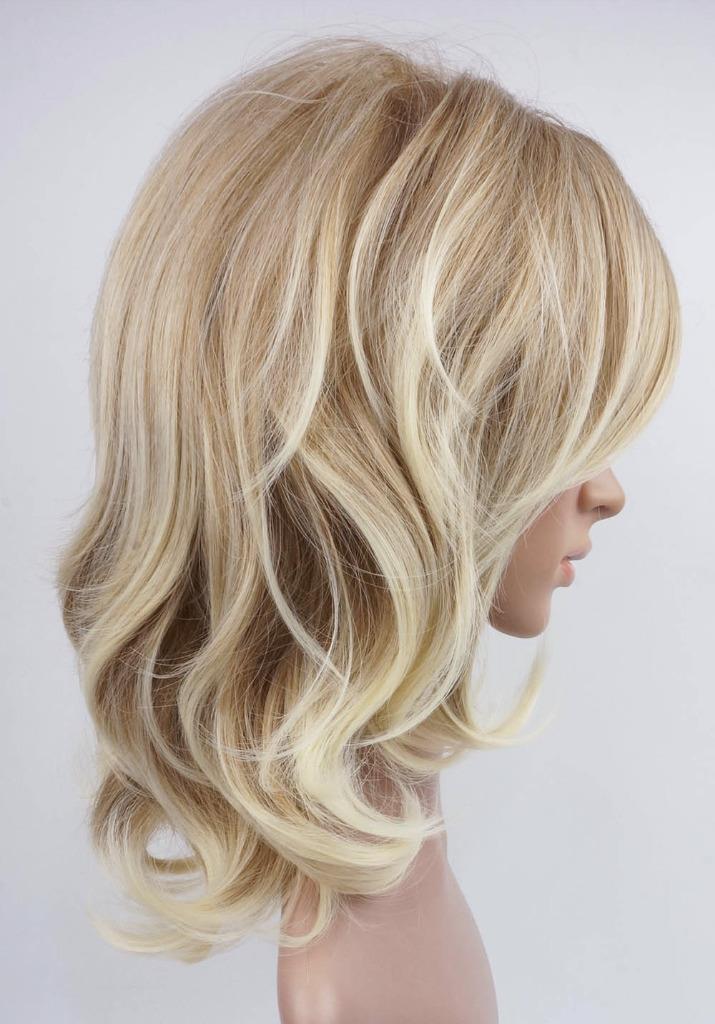 W11 Caramel Blonde Ombre Mix Ladies Wig Medium Length Permatease