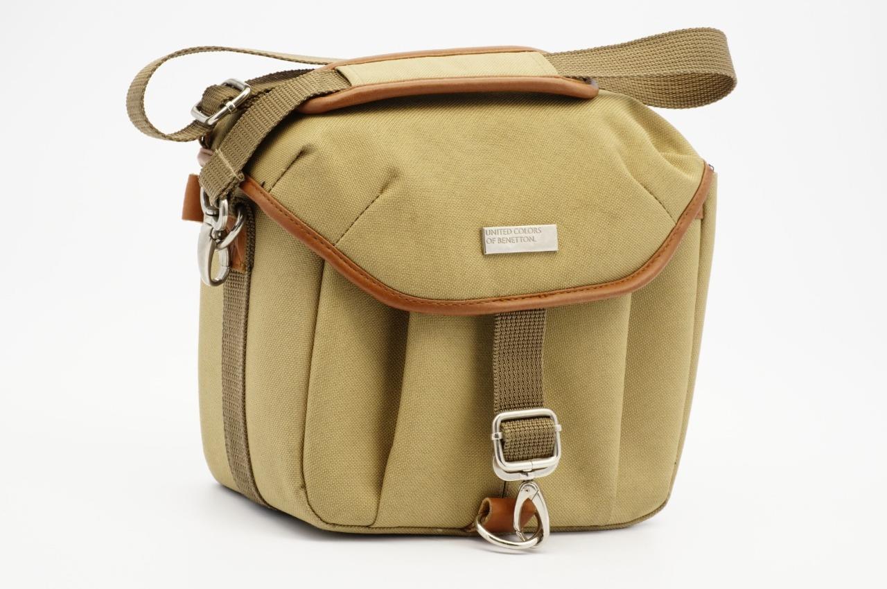 united colors of benetton camera bag