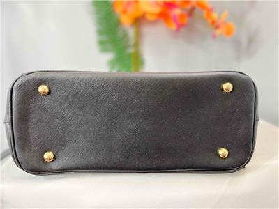 プラダ SAFFIANO LUX P R A D A Saffiano Lux Double Zip Code: #CO240513417 Year
