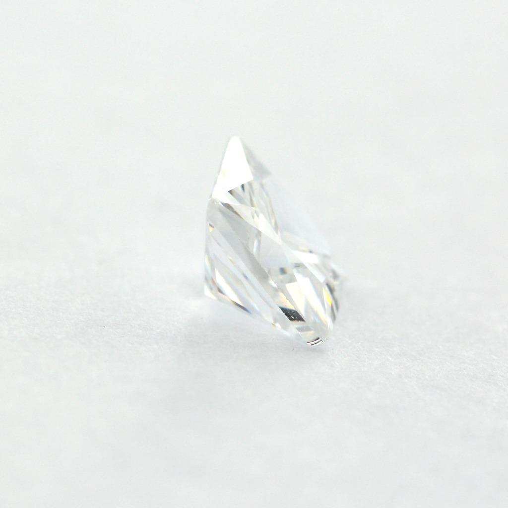 極美品　クリスタル・ジャベリン Clearness White Rectangle Shape Octagon Princess Cut CZ