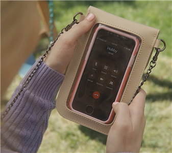 Qvc lori greiner clearance touch screen purse