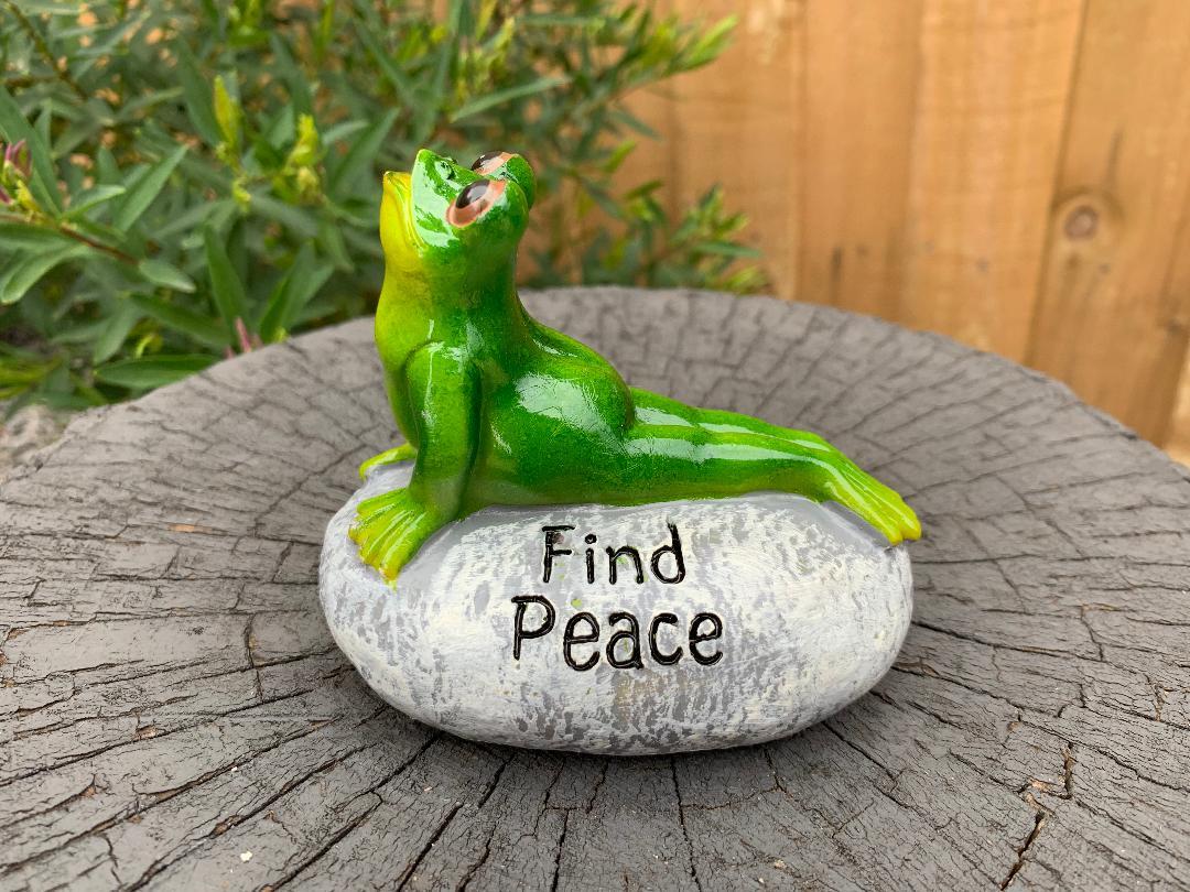 Frogs Decorative Yoga Frog on Stone Figurines Funny Garden Home Décor Ornament - Picture 10 of 11