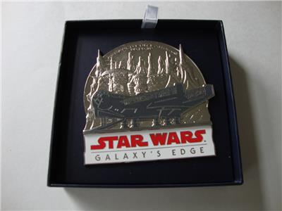 galaxy's edge opening day pin